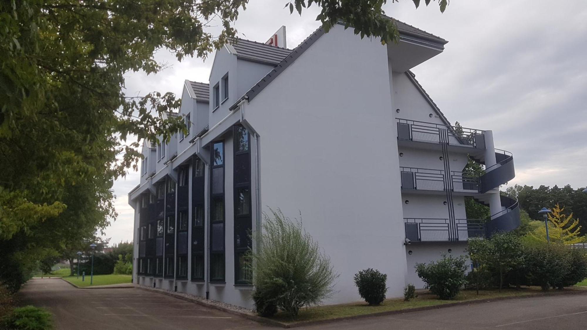 Hotel Restaurant La Tour Romaine - Haguenau - Strasbourg Nord Schweighouse-sur-Moder Exterior foto